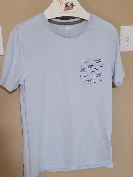 Old Navy Other - 💚10 for $10💚 Bundle and save Pale Blue Crewneck Pocket Tee with Navy Print